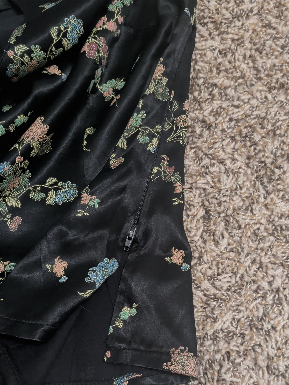 Timing Finesse vintage black floral two piece sleeveless top and mini skirt set - Picture 4 of 16